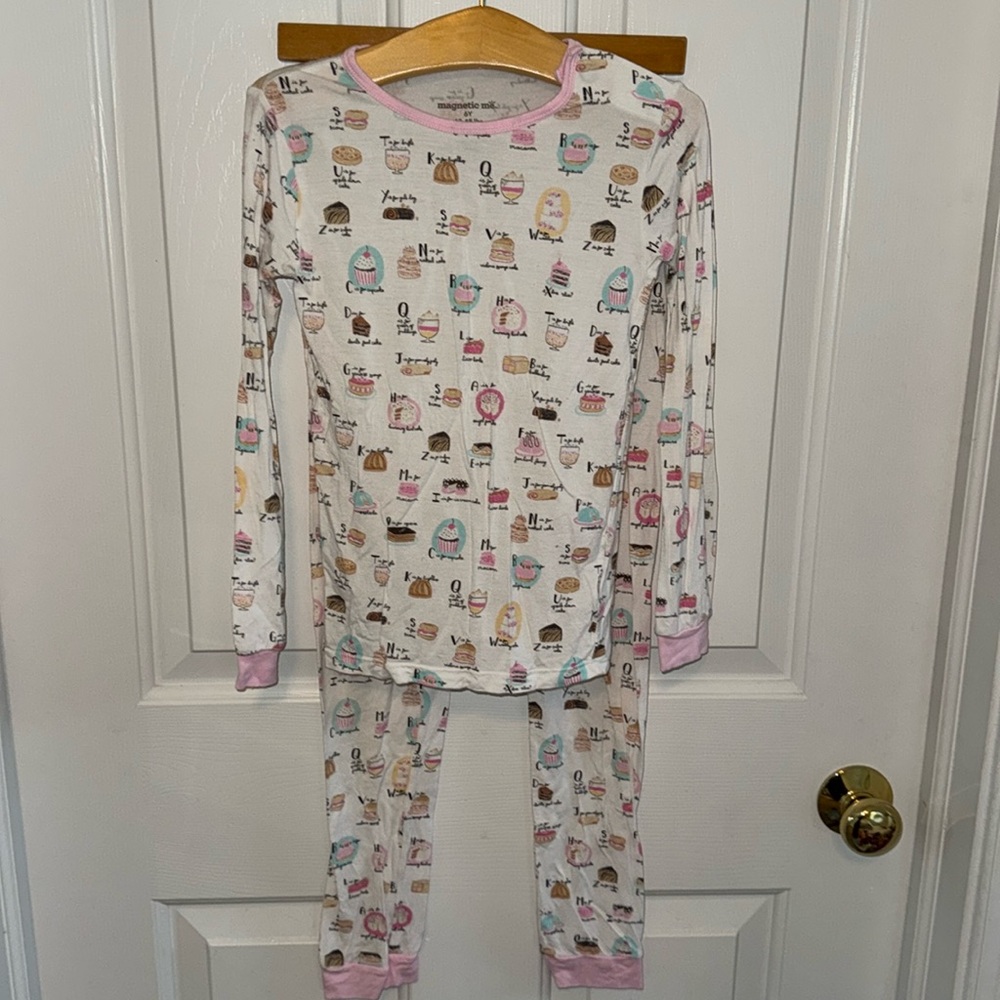 Magnetic Me long sleeve pant pajama